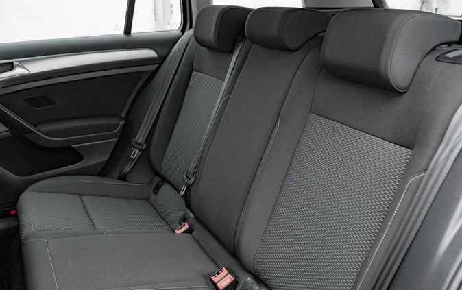 Volkswagen Golf cena 69900 przebieg: 60098, rok produkcji 2019 z Annopol małe 667